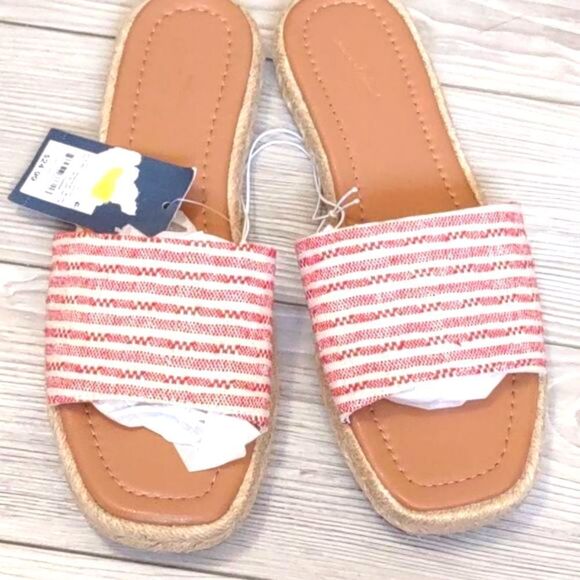 (57-0680)  🔥3/$20🔥  Universal Thread Maren Flats Sandals Sz 8.5 - Picture 1 of 12